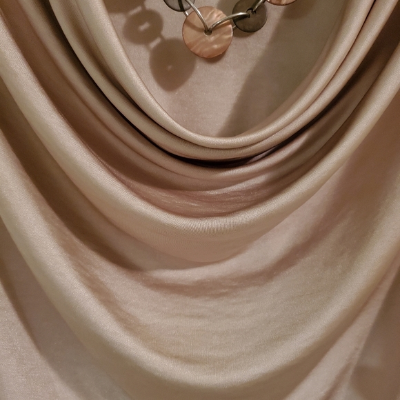 Blouse - Picture 2 of 3